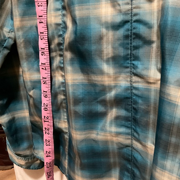 Kuhl Ionik Plaid Long Sleeve Odor Heat Control Size M Outdoor Camping Hiking - Picture 4 of 5